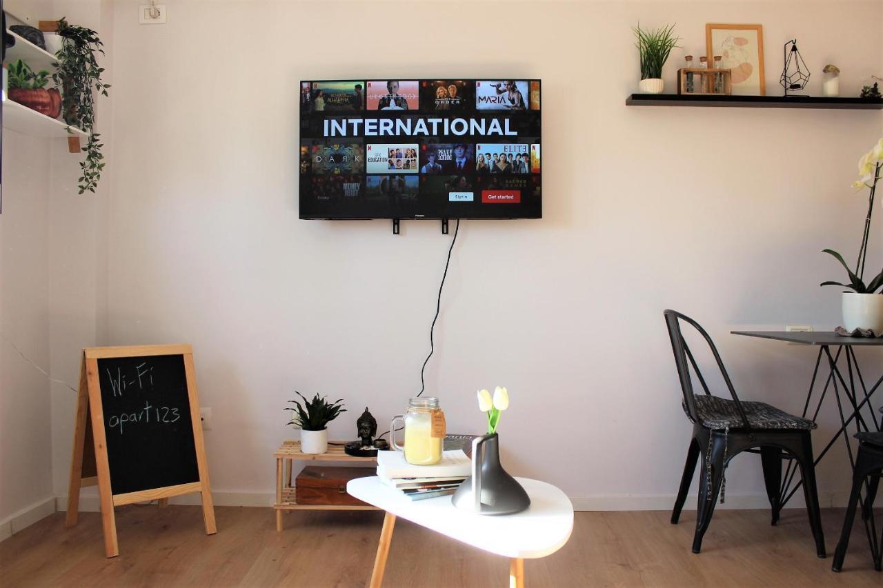 Entire Serviced Apartment With A Beautiful View Tiran Dış mekan fotoğraf