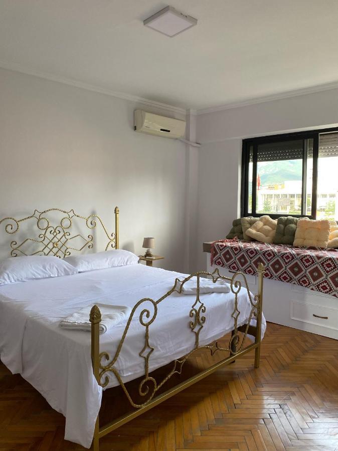 Entire Serviced Apartment With A Beautiful View Tiran Dış mekan fotoğraf