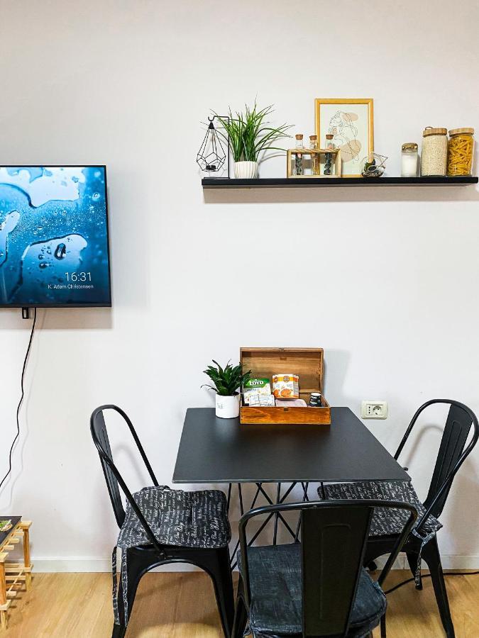 Entire Serviced Apartment With A Beautiful View Tiran Dış mekan fotoğraf