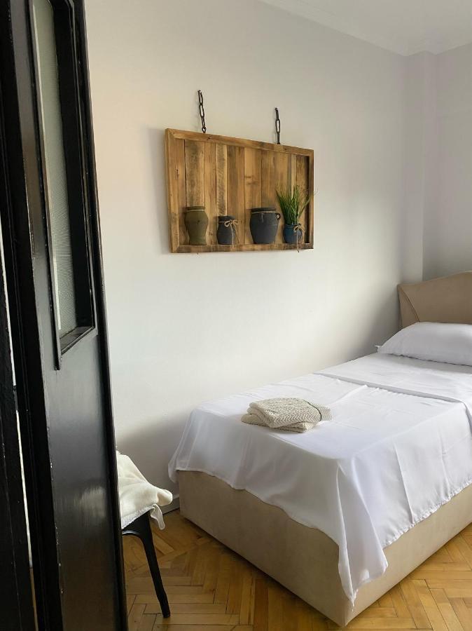 Entire Serviced Apartment With A Beautiful View Tiran Dış mekan fotoğraf
